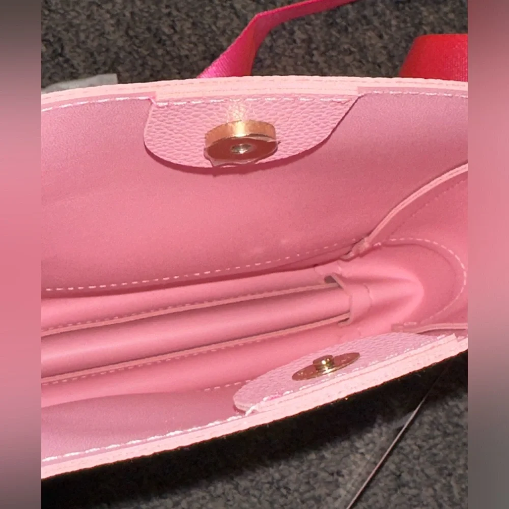 NWT Juicy Couture Pink Crossbody Bag - Picture 4 of 5